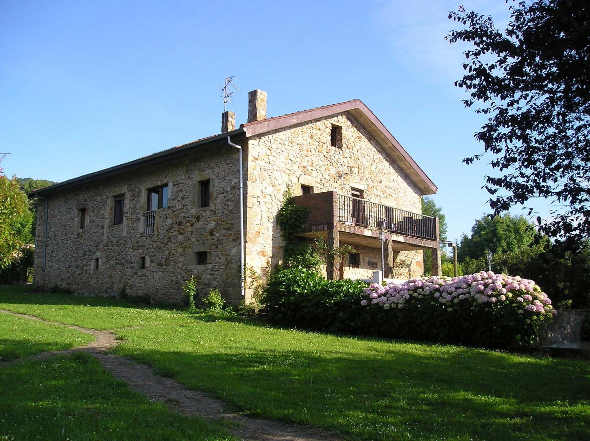 Casa Bezales En Ampuero Cantabria Exterior photo